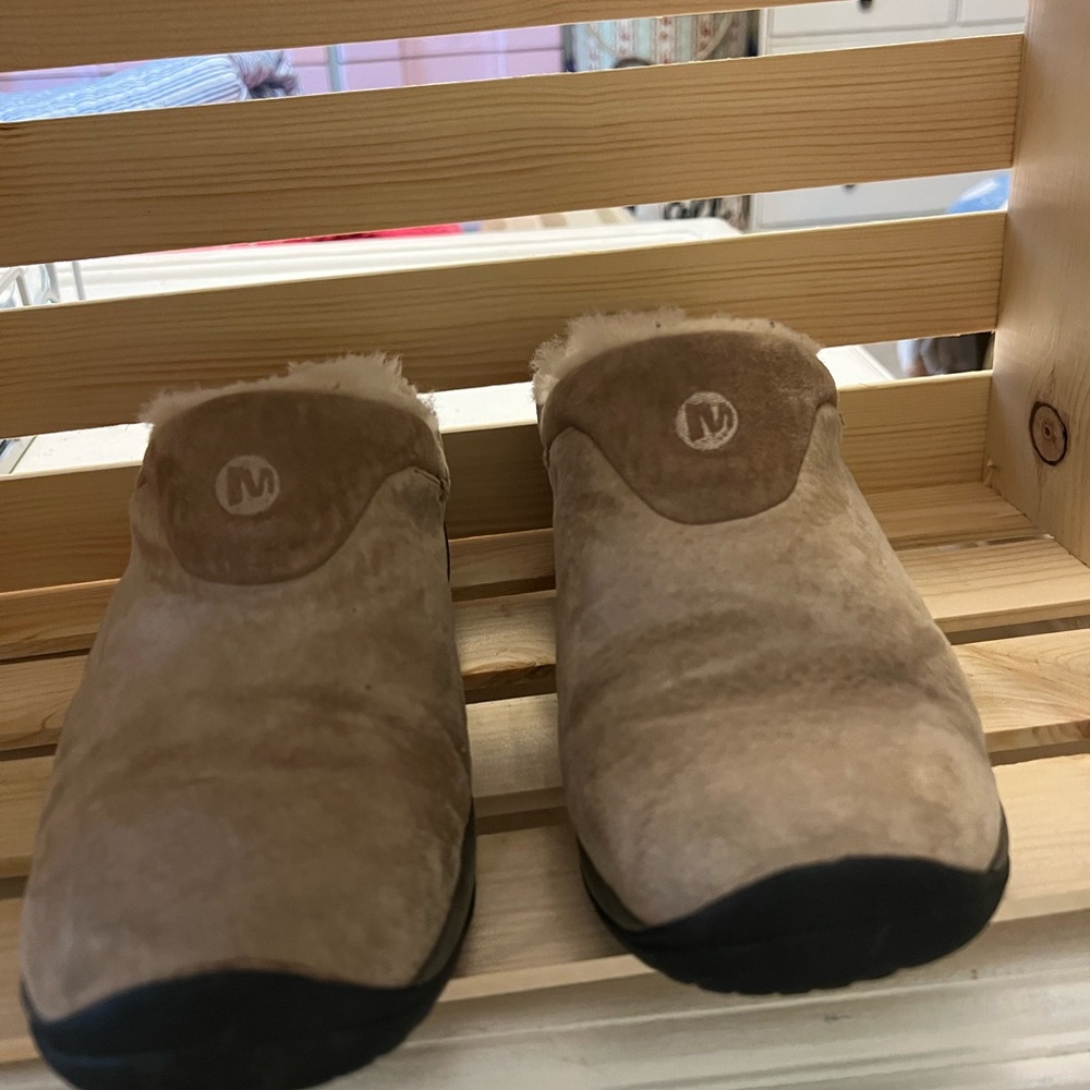 Merrell Beige Suede sheep skin lined Footwear
